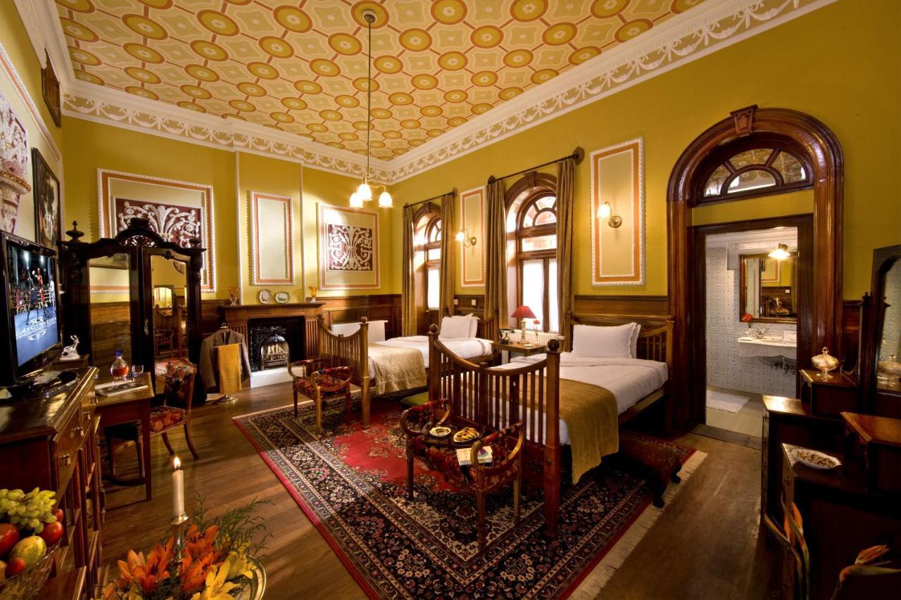 Welcomheritage Fernhills Royal Palace Ooty Extérieur photo
